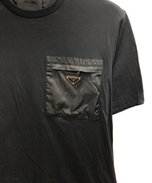 PRADA（プラダ）PRADA (プラダ) トライアングルプレート ナイロン切替ポケットTシャツ ブラック サイズ:Mの古着・服飾アイテム