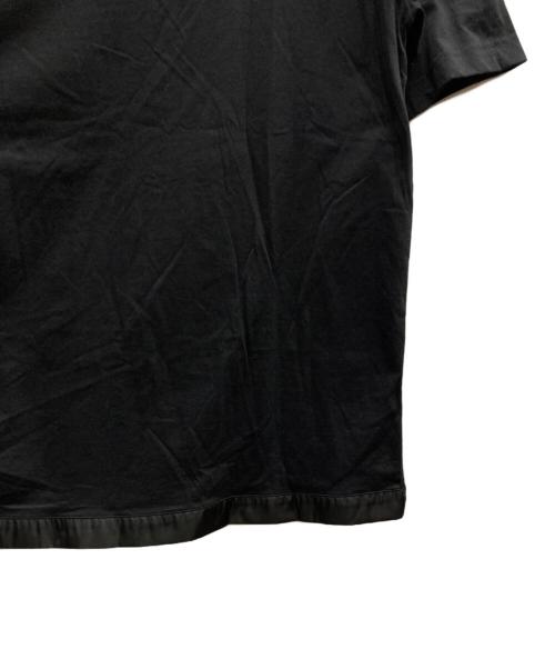 PRADA（プラダ）PRADA (プラダ) トライアングルプレート ナイロン切替ポケットTシャツ ブラック サイズ:Mの古着・服飾アイテム