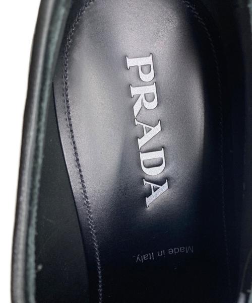 PRADA（プラダ）PRADA (プラダ) ブラッシュドレザー ローカット ダービーシューズ ブラック サイズ:7 1/2の古着・服飾アイテム