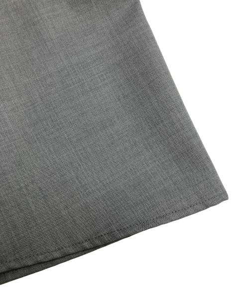 anuans（アニュアンス）anuans (アニュアンス) ツイストギャザーワンピース グレー サイズ:Mの古着・服飾アイテム