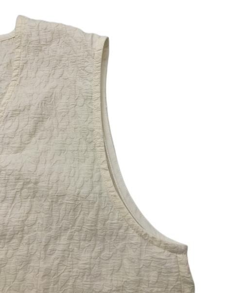 BEAUTY&YOUTH（ビューティーアンドユース）BEAUTY&YOUTH (ビューティーアンドユース) ジャカードVネックベスト ホワイト サイズ:FREEの古着・服飾アイテム