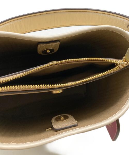 COACH（コーチ）COACH (コーチ) モリーバケットバッグ22 ベージュの古着・服飾アイテム