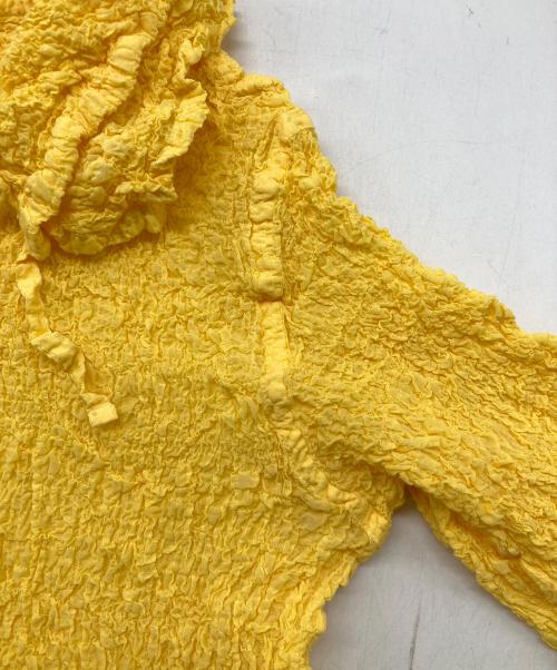 me ISSEY MIYAKE（ミーイッセイ ミヤケ）me ISSEY MIYAKE (ミーイッセイ ミヤケ) シワ加工カーディガン イエロー サイズ:FREEの古着・服飾アイテム