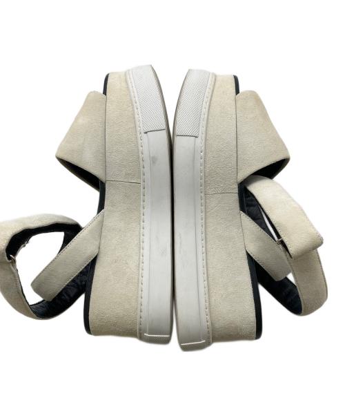 MM6 Maison Margiela（エムエムシックスメゾンマルジェラ）MM6 Maison Margiela (エムエムシックスメゾンマルジェラ) スエードサンダル ベージュ サイズ:不明の古着・服飾アイテム