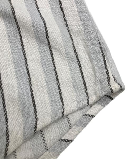 ST JOHN'S BAY（セントジョンズベイ）ST JOHN'S BAY (セントジョンズベイ) BIG MAC (ビッグマック) ストライプシャツ ホワイト サイズ:Lの古着・服飾アイテム