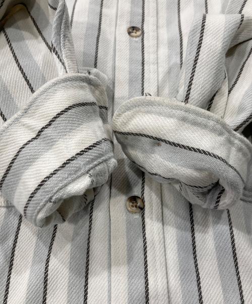 ST JOHN'S BAY（セントジョンズベイ）ST JOHN'S BAY (セントジョンズベイ) BIG MAC (ビッグマック) ストライプシャツ ホワイト サイズ:Lの古着・服飾アイテム