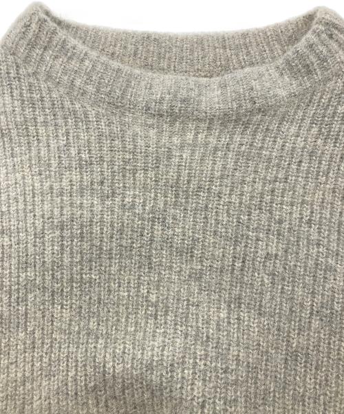 UNTITLED（アンタイトル）UNTITLED (アンタイトル) ウールフォックスヘアリーニット ベージュ サイズ:44の古着・服飾アイテム