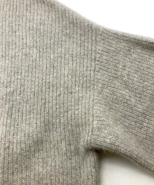 UNTITLED（アンタイトル）UNTITLED (アンタイトル) ウールフォックスヘアリーニット ベージュ サイズ:44の古着・服飾アイテム