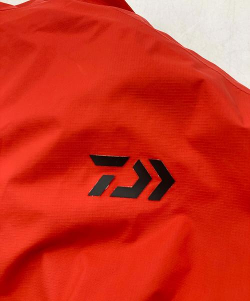 DAIWA（ダイワ）DAIWA (ダイワ) コンパクトレインジャケット レッド サイズ:Mの古着・服飾アイテム