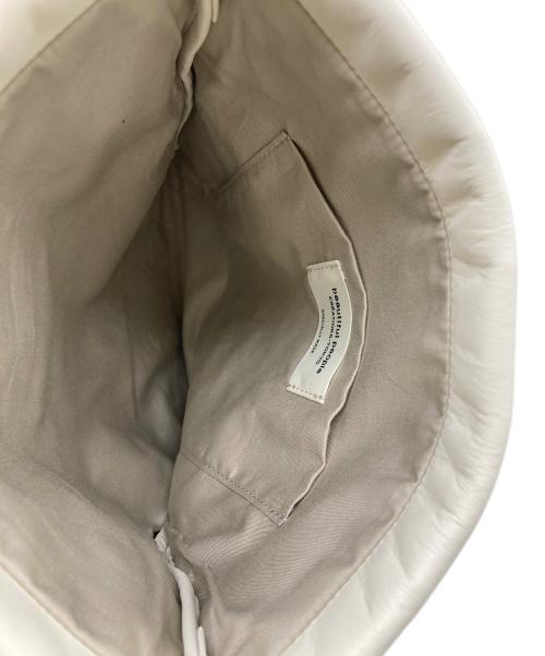 beautiful people（ビューティフルピープル）beautiful people (ビューティフルピープル) document shoulder bag ホワイトの古着・服飾アイテム