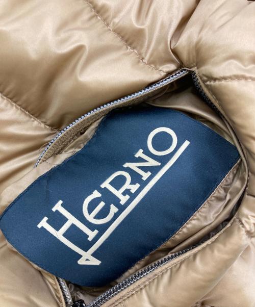 HERNO（ヘルノ）HERNO (ヘルノ) ウォーターレペレントナイロンウルトラライトリバーシブルダウンベスト ブラウン サイズ:50の古着・服飾アイテム