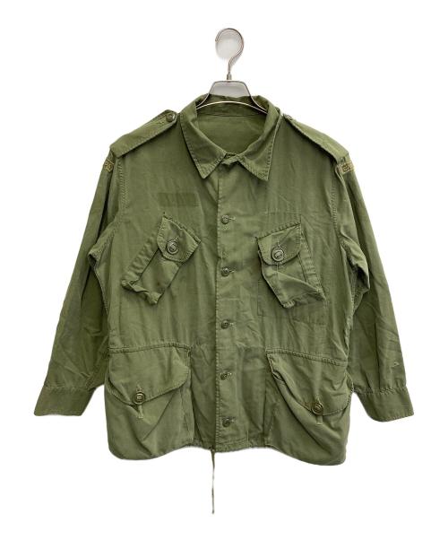 Canadian Army（カナダ軍）CANADIAN ARMY (カナディアンアーミー) フィールドジャケット オリーブ サイズ:不明の古着・服飾アイテム