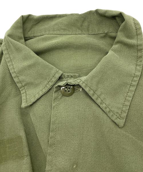 Canadian Army（カナダ軍）CANADIAN ARMY (カナディアンアーミー) フィールドジャケット オリーブ サイズ:不明の古着・服飾アイテム