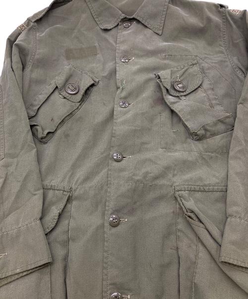 Canadian Army（カナダ軍）CANADIAN ARMY (カナディアンアーミー) フィールドジャケット オリーブ サイズ:不明の古着・服飾アイテム