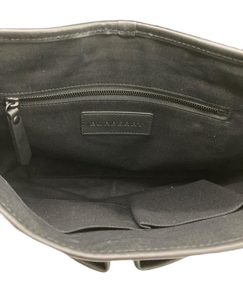 BURBERRY（バーバリー）BURBERRY (バーバリー) メッセンジャーバッグ ブラウンの古着・服飾アイテム
