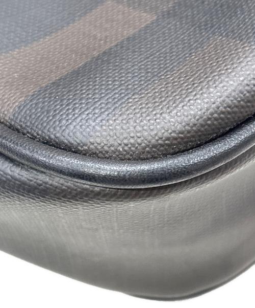 BURBERRY（バーバリー）BURBERRY (バーバリー) メッセンジャーバッグ ブラウンの古着・服飾アイテム