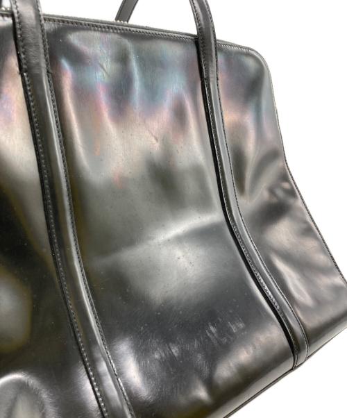 PRADA（プラダ）PRADA (プラダ) エナメルハンドバック ブラックの古着・服飾アイテム