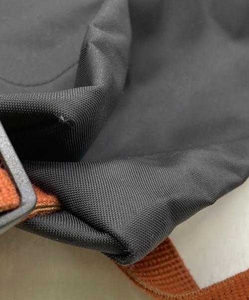 LONGCHAMP（ロンシャン）LONGCHAMP (ロンシャン) リュック ブラック×ブラウンの古着・服飾アイテム
