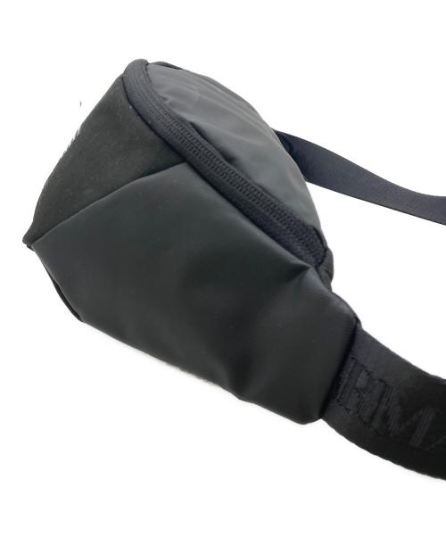 EA7（イーエーセブン）EA7 (イーエーセブン) ウエストバッグ ブラックの古着・服飾アイテム
