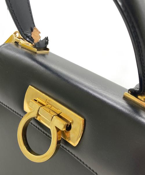 Salvatore Ferragamo（サルヴァトーレ フェラガモ）Salvatore Ferragamo (サルヴァトーレ フェラガモ) ガンチーニショルダーバッグ ブラックの古着・服飾アイテム