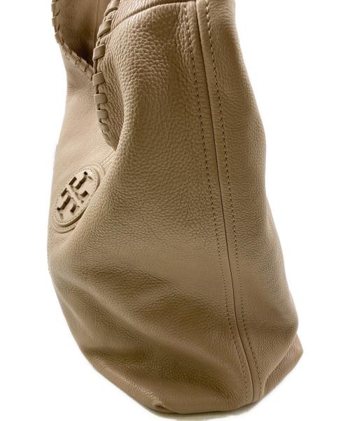 TORY BURCH（トリーバーチ）TORY BURCH (トリーバーチ) ホーボーバッグ ベージュの古着・服飾アイテム