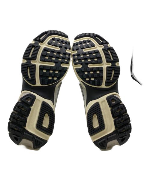 NIKE（ナイキ）NIKE (ナイキ) V2K RUN ローカットスニーカー グレー サイズ:23ｃｍの古着・服飾アイテム