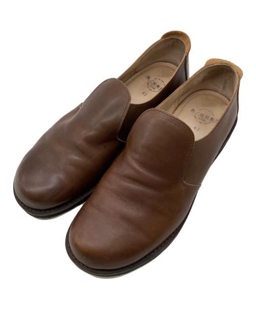 海ノ絵靴製作（ウミノエクツセイサク）海ノ絵靴製作 (ウミノエクツセイサク) スリッポンレザーシューズ ブラウン サイズ:42の古着・服飾アイテム