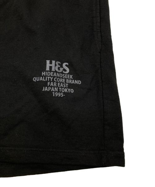 HIDE AND SEEK（ハイドアンドシーク）HIDE AND SEEK (ハイドアンドシーク) Logo Short ブラック サイズ:Mの古着・服飾アイテム