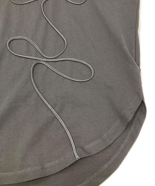 margaux vintage（マルゴー ヴィンテージ）margaux vintage (マルゴー ヴィンテージ) 25SS コードエンブロイダリ―カットソー ブラック サイズ:FREE 未使用品の古着・服飾アイテム