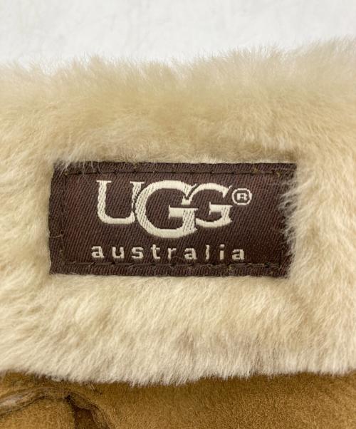 UGG（アグ）UGG (アグ) LOGO MITTEN GROVE ブラウン サイズ:Ｓ/Ｍの古着・服飾アイテム