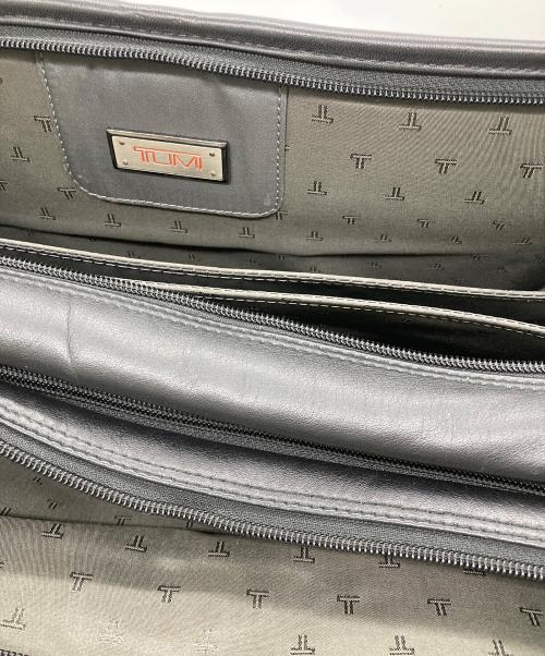 TUMI（トゥミ）TUMI (トゥミ) レザー オーガナイザー ブリーフケース ブラックの古着・服飾アイテム