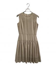 FOXEY NEWYORK（フォクシーニューヨーク）の古着「ノースリーブワンピース」｜ベージュ