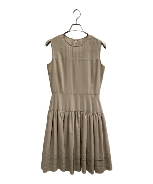 FOXEY NEWYORK（フォクシーニューヨーク）FOXEY NEWYORK (フォクシーニューヨーク) ノースリーブワンピース ベージュ サイズ:40の古着・服飾アイテム