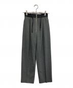 anuansアニュアンス）の古着「ベルトデザインタックパンツ」｜グレー