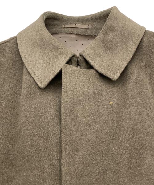 ERMENEGILDO ZEGNA（エルメネジルド・ゼニア）ERMENEGILDO ZEGNA (エルメネジルド・ゼニア) シルク比翼ステンカラーコート ベージュ サイズ:SIZE　52の古着・服飾アイテム