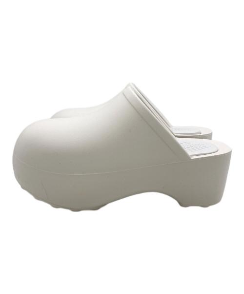 PRAYING（プレイング）Praying (プレイング) クロッグ/クロッグサンダル ホワイト サイズ:8の古着・服飾アイテム