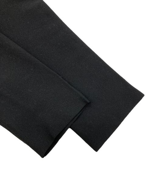 CADUNE（カデュネ）CADUNE (カデュネ) ペプラム ゴールドボタン トップス ブラック サイズ:38の古着・服飾アイテム