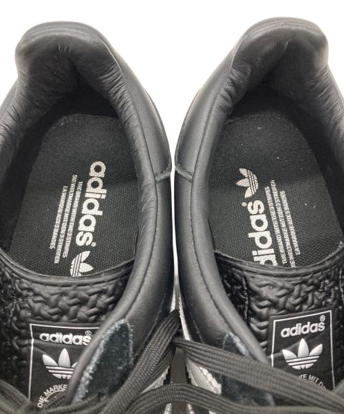 adidas（アディダス）adidas (アディダス) ローカットスニーカー ブラック サイズ:27の古着・服飾アイテム