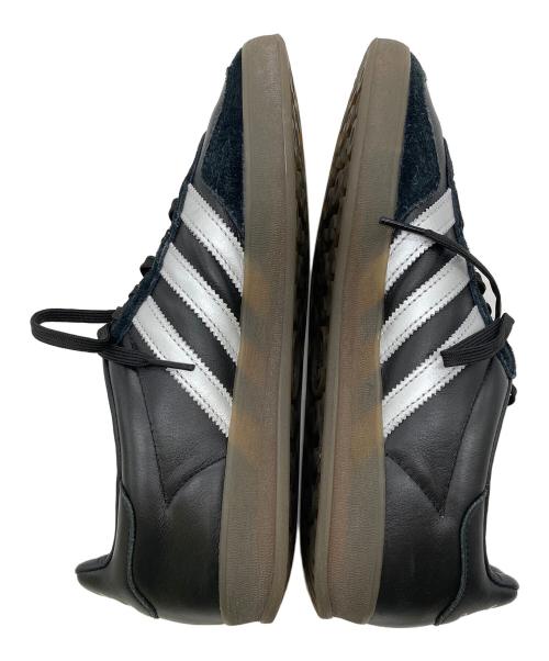 adidas（アディダス）adidas (アディダス) ローカットスニーカー ブラック サイズ:27の古着・服飾アイテム