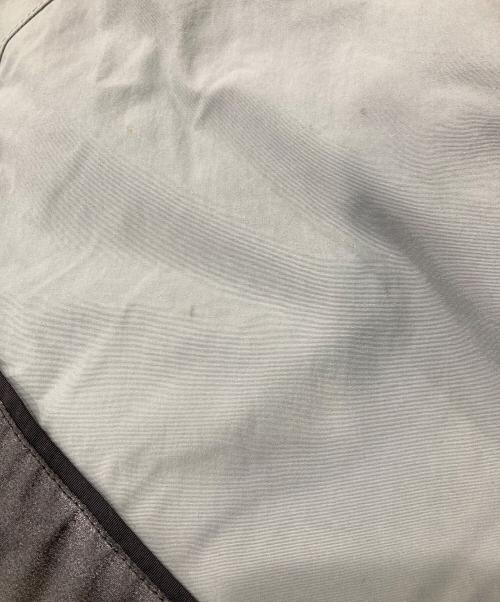 US ARMY（ユーエスアーミー）US ARMY (ユーエスアーミー) 99年製 IPFUトレーニングジャケット グレー サイズ:Mの古着・服飾アイテム