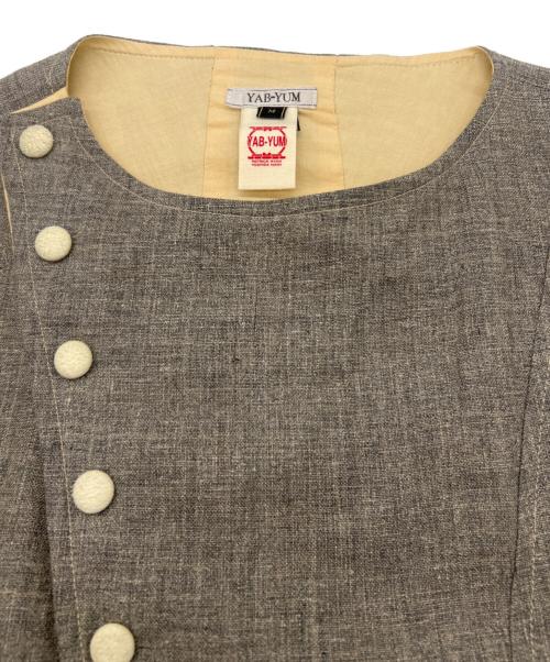 YAB-YUM（ヤブヤム）YAB-YUM (ヤブヤム) ボタンデザインリネンワンピース グレージュ サイズ:Mの古着・服飾アイテム