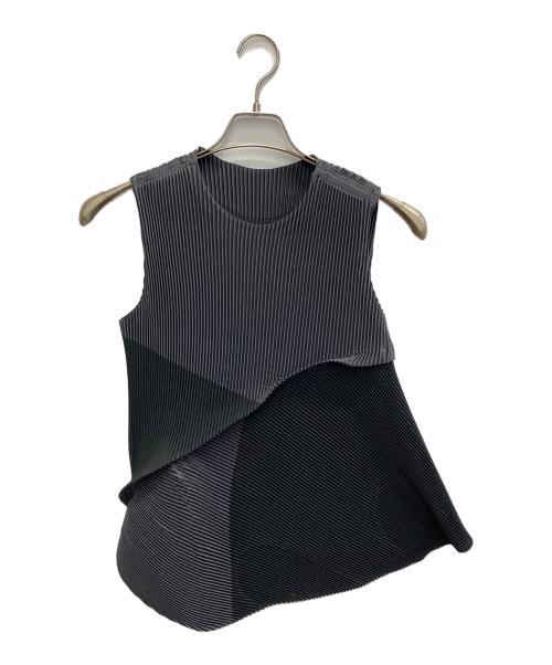 ISSEY MIYAKE（イッセイミヤケ）ISSEY MIYAKE (イッセイミヤケ) 23SS RIDGE PLEATS TOP ブラック サイズ:2の古着・服飾アイテム