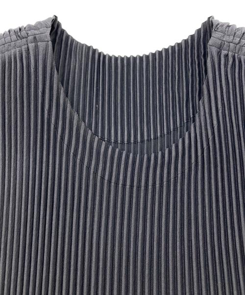 ISSEY MIYAKE（イッセイミヤケ）ISSEY MIYAKE (イッセイミヤケ) 23SS RIDGE PLEATS TOP ブラック サイズ:2の古着・服飾アイテム