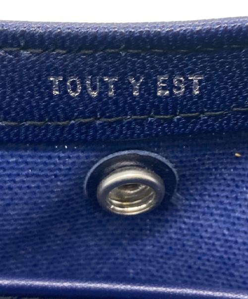 TOUT Y EST（トゥティエ）TOUT Y EST (トゥティエ) SAC COQUILLE SMALL ブルーの古着・服飾アイテム