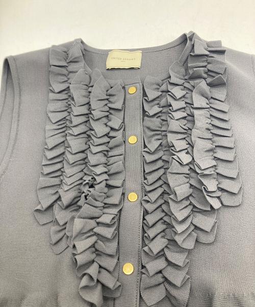 UNITED ARROWS TOKYO（ユナイテッドアローズトウキョウ）UNITED ARROWS TOKYO (ユナイテッドアローズトウキョウ) Pフリル ノースリーブ ワンピース グレー サイズ:FREEの古着・服飾アイテム