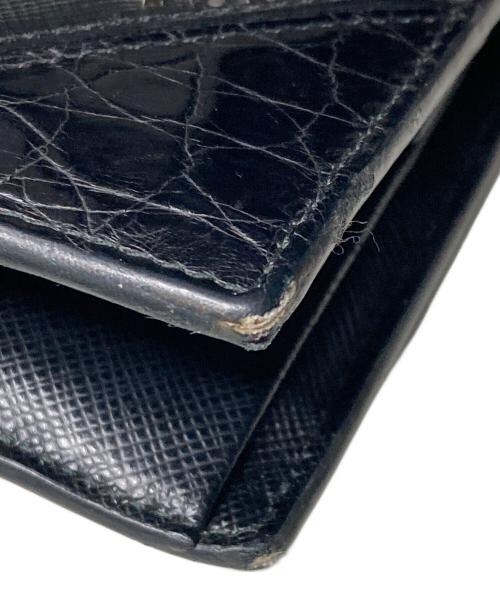 PRADA（プラダ）PRADA (プラダ) サフィアーノクロコレザー2つ折り財布の古着・服飾アイテム