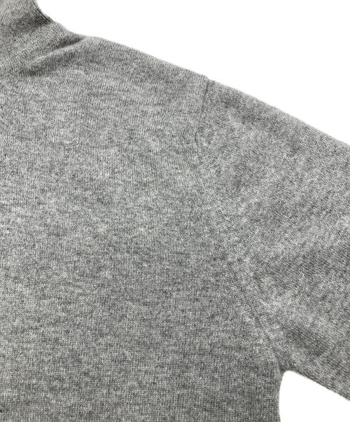 JOHNSTONS（ジョンストンズ）JOHNSTONS (ジョンストンズ) カシミヤタートルネックニット グレー サイズ:40の古着・服飾アイテム