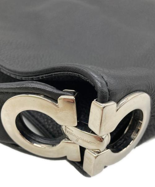 Salvatore Ferragamo（サルヴァトーレ フェラガモ）Salvatore Ferragamo (サルヴァトーレ フェラガモ) ホーボバッグ ブラックの古着・服飾アイテム