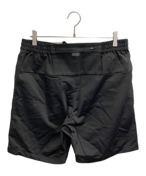H.I.P. by SOLIDO（エイチアイピーバイソリード）H.I.P. by SOLIDO (エイチアイピーバイソリード) ナイロン 裏毛 シャーリング ショートパンツ ブラック サイズ:04の古着・服飾アイテム