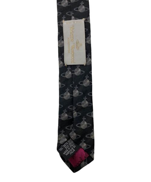 Vivienne Westwood（ヴィヴィアンウエストウッド）Vivienne Westwood (ヴィヴィアンウエストウッド) 総柄 オーブシルク ネクタイ ブラック サイズ:FREEの古着・服飾アイテム